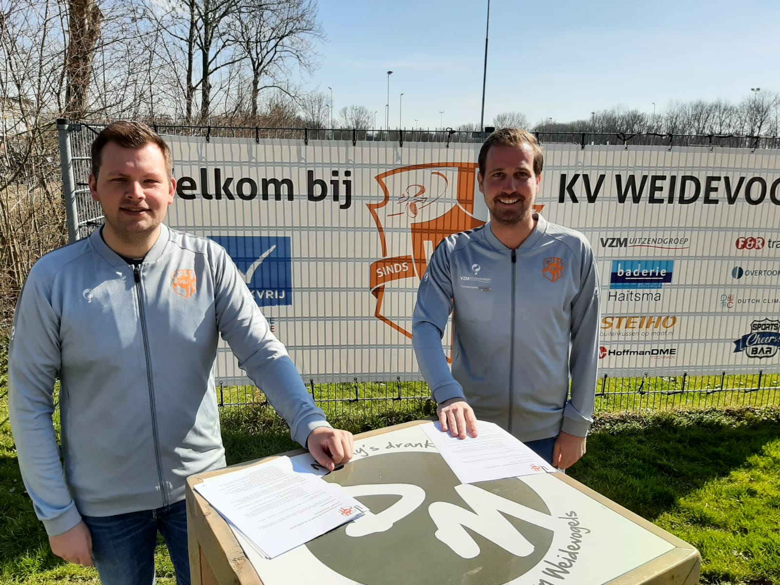 Trainers Peter de Waard en Tim Loendersloot verlengen contract: ‘We zijn nog niet klaar’